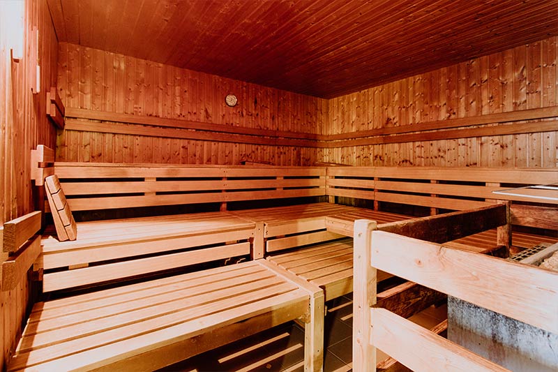 Wir haben im Fit Line eine Sauna und bieten auch Frauensauna an